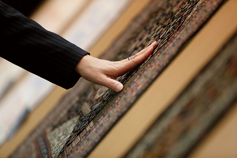 手織り絨毯展2025